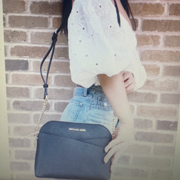 Michael Kors jet set travel, medium leather X cross dome Crossbody - Picture 8 of 10